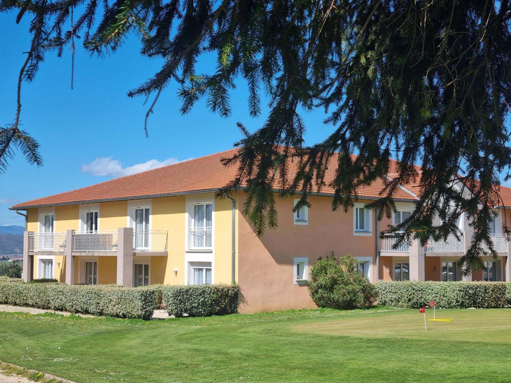 Western Golf D'albon Hotel 3*